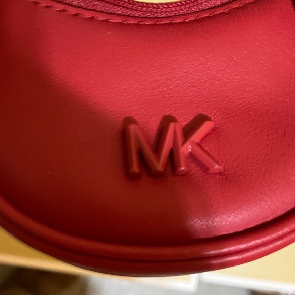 Michael Kors KYLA bag crimson leather charm - Picture 9 of 9